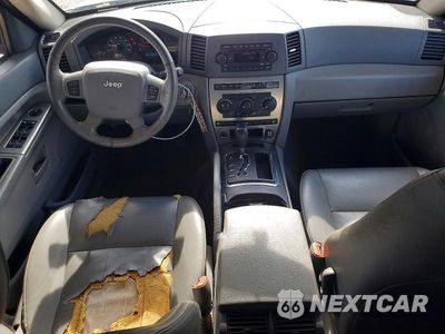 Zdjęcie 8 z 12 samochodu: 2027 JEEP CHEEROKE VIN:1J4GS48K05C570392 - miniatura