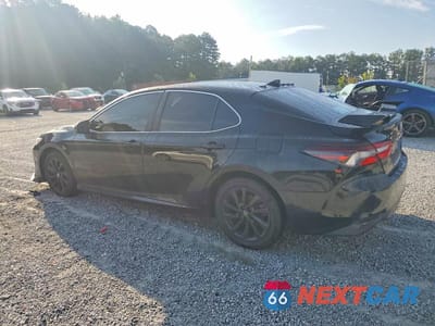 Drugie zdjęcie samochodu z przodu: 2021 TOYOTA CAMRY LE VIN:4T1C11AK6MU404852 - miniatura