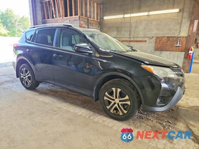 Czwarte zdjęcie samochodu z boku: 2015 TOYOTA RAV4 LE VIN:2T3BFREV2FW406804 - miniatura