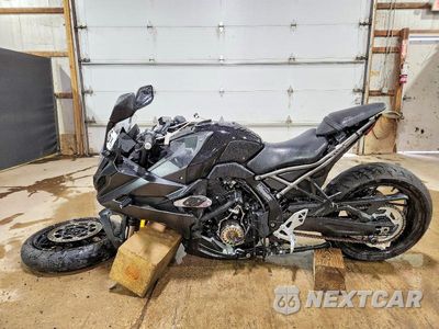 Trzecie zdjęcie samochodu z tyłu: 2025 SUZUKI GSX800 F VIN:JS1EM13B2S7100148 - miniatura