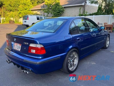 Czwarte zdjęcie samochodu z boku: 2001 BMW M5 VIN:WBSDE93491BZ98489 - miniatura