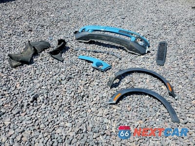 Zdjęcie 12 z 13 samochodu: 2008 MINI COOPER VIN:WMWMF33528TT61424 - miniatura