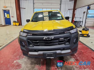 Piąte zdjęcie samochodu w środku: 2023 CHEVROLET COLORADO TRAIL BOSS VIN:1GCPTEEK7P1160460 - miniatura