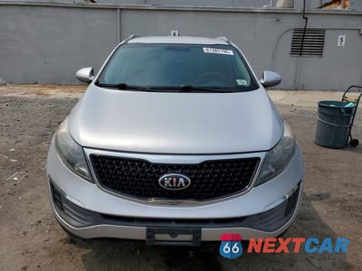 Piąte zdjęcie samochodu w środku: 2012 KIA SPORTAGE LX VIN:KNDPBCA22C7213800 - miniatura
