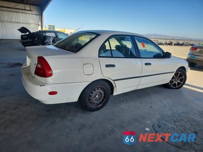 Trzecie zdjęcie samochodu z tyłu: 2000 MITSUBISHI MIRAGE DE VIN:JA3AY26C2YU058558 - miniatura