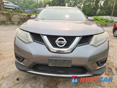 Piąte zdjęcie samochodu w środku: 2015 NISSAN ROGUE SV VIN:KNMAT2MV0FP506277 - miniatura
