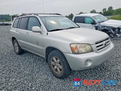 Czwarte zdjęcie samochodu z boku: 2006 TOYOTA HIGHLANDER BASE VIN:JTEEP21A360157188 - miniatura