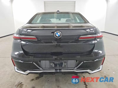 Zdjęcie 6 z 12 samochodu: 2026 BMW 740 XI VIN:WBA33EH08TCX65303 - miniatura