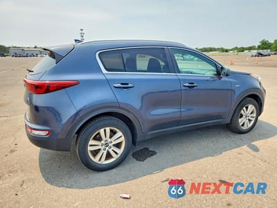 Trzecie zdjęcie samochodu z tyłu: 2017 KIA SPORTAGE LX VIN:KNDPMCACXH7184489 - miniatura