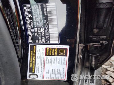 Zdjęcie 12 z 12 samochodu: 2024 MERCEDES-BENZ C 300 4MATIC VIN:W1KAF4HB5RR168957 - miniatura