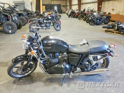 Trzecie zdjęcie samochodu z tyłu: 2011 TRIUMPH MOTORCYCLE BONNEVILLE VIN:SMT900K10BT464793 - miniatura