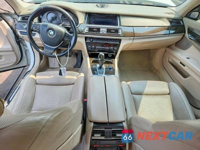 Zdjęcie 8 z 12 samochodu: 2013 BMW 750 LXI VIN:WBAYF8C54DDE59036 - miniatura