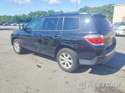 Drugie zdjęcie samochodu z przodu: 2011 TOYOTA HIGHLANDER BASE VIN:5TDBK3EH0BS087093 - miniatura