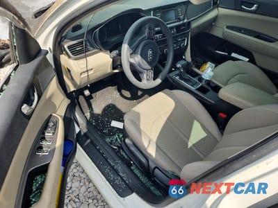 Zdjęcie 8 z 12 samochodu: 2016 KIA OPTIMA LX VIN:KNAGT4L36G5098187 - miniatura