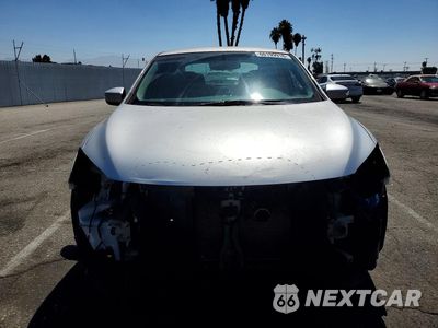 Piąte zdjęcie samochodu w środku: 2015 NISSAN SENTRA SR VIN:3N1AB7AP3FY350517 - miniatura