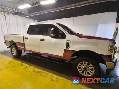 Czwarte zdjęcie samochodu z boku: 2019 FORD F250 SUPER DUTY VIN:1FT7W2B64KEC86077 - miniatura