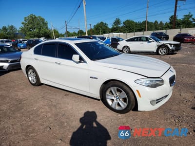 Czwarte zdjęcie samochodu z boku: 2013 BMW 528 I VIN:WBAXG5C56DDY32985 - miniatura