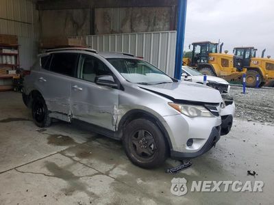 Czwarte zdjęcie samochodu z boku: 2015 TOYOTA RAV4 LE VIN:JTMBFREV0FD152149 - miniatura