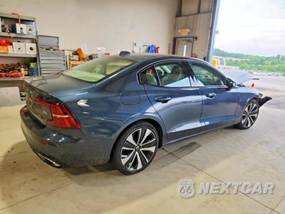 Trzecie zdjęcie samochodu z tyłu: 2022 VOLVO S60 B5 MOMENTUM VIN:7JRL12TZ4NG154209 - miniatura