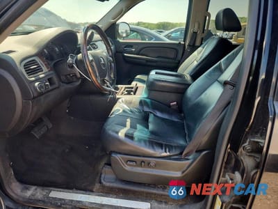 Zdjęcie 7 z 13 samochodu: 2007 GMC YUKON XL DENALI VIN:1GKFK668X7J385127 - miniatura