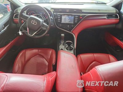 Zdjęcie 8 z 12 samochodu: 2018 TOYOTA CAMRY XSE VIN:4T1B61HK8JU156554 - miniatura