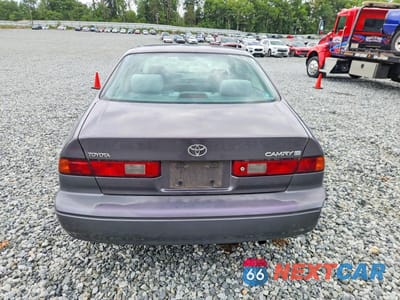 Zdjęcie 6 z 12 samochodu: 1998 TOYOTA CAMRY LE VIN:4T1BG22K5WU857653 - miniatura