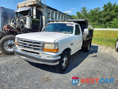 1995 FORD F350 SUPER DUTY DUMP TRUCK 1FDJF37G4SEA06893 - główne zdjęcie licytacji z USA - miniatura