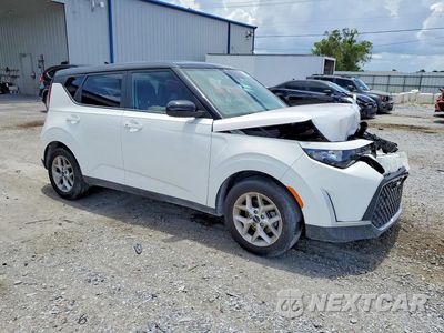 Czwarte zdjęcie samochodu z boku: 2023 KIA SOUL S VIN:KNDJ23AU5P7189571 - miniatura