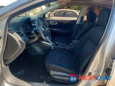 Zdjęcie 7 z 12 samochodu: 2019 NISSAN SENTRA SV VIN:3N1AB7AP4KY270394 - miniatura