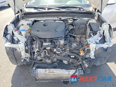 Zdjęcie 12 z 14 samochodu: 2019 VOLVO XC40 T5 MOMENTUM VIN:YV4162UK5K2111545 - miniatura