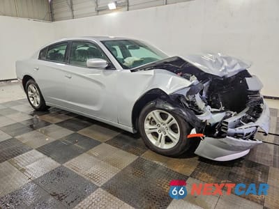 Czwarte zdjęcie samochodu z boku: 2021 DODGE CHARGER SXT VIN:2C3CDXBGXMH642607 - miniatura