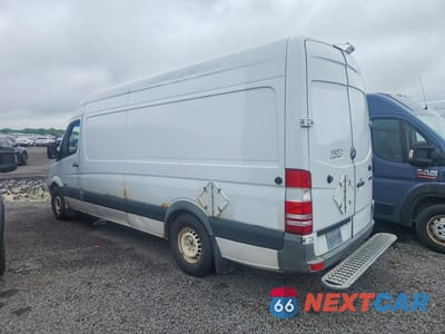 Drugie zdjęcie samochodu z przodu: 2012 MERCEDES-BENZ SPRINTER 2500 DELIVERY VAN VIN:WD3PE8CB1C5699975 - miniatura