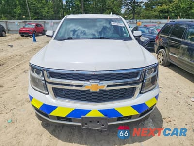 Piąte zdjęcie samochodu w środku: 2019 CHEVROLET SUBURBAN K1500 4WD EQUIPPED VIN:1GNSKKEC2KR146357 - miniatura