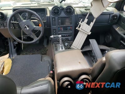 Zdjęcie 8 z 13 samochodu: 2006 HUMMER H2 VIN:5GRGN23UX6H122495 - miniatura