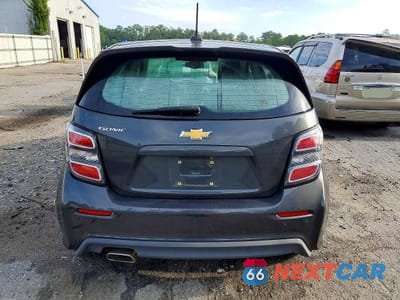 Zdjęcie 6 z 12 samochodu: 2020 CHEVROLET SONIC VIN:1G1JG6SB9L4127952 - miniatura