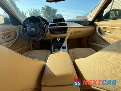 Zdjęcie 9 z 10 samochodu: 2013 BMW 328 I VIN:WBA3A5C53DF453494 - miniatura
