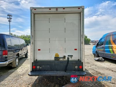Zdjęcie 6 z 12 samochodu: 2024 CHEVROLET EXPRESS G3500 BOX TRUCK VIN:1HA0GRF71RN017373 - miniatura