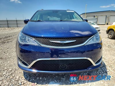 Piąte zdjęcie samochodu w środku: 2018 CHRYSLER PACIFICA TOURING L VIN:2C4RC1BG5JR197818 - miniatura