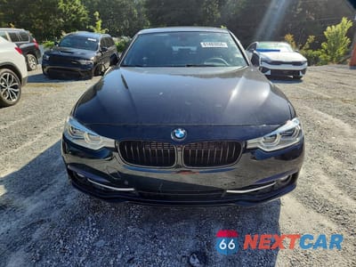 Piąte zdjęcie samochodu w środku: 2017 BMW 330E VIN:WBA8E1C5XHK480160 - miniatura