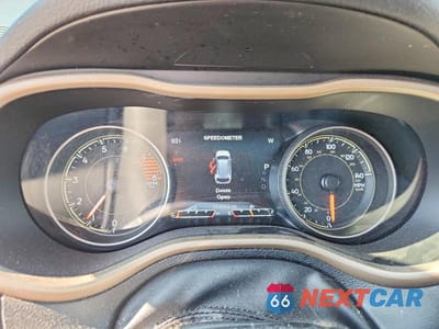 Zdjęcie 9 z 13 samochodu: 2016 JEEP CHEROKEE LIMITED VIN:1C4PJMDS5GW246452 - miniatura