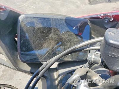 Zdjęcie 7 z 9 samochodu: 2026 HONDA CBR650 R VIN:MLHRH1555T5200869 - miniatura