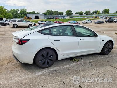 Trzecie zdjęcie samochodu z tyłu: 2025 TESLA MODEL 3 VIN:5YJ3E1EA7SF942136 - miniatura