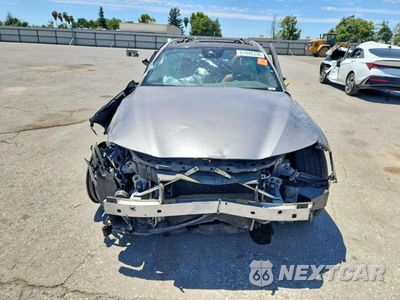Piąte zdjęcie samochodu w środku: 2018 ALFA ROMEO GIULIA TI VIN:ZARFAECN8J7579622 - miniatura