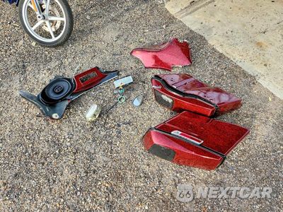 Zdjęcie 9 z 10 samochodu: 2005 HONDA VTX1800 R3 VIN:1HFSC49675A300804 - miniatura
