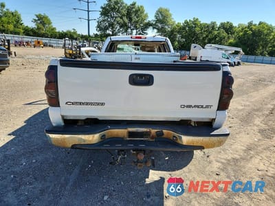 Zdjęcie 6 z 13 samochodu: 2006 CHEVROLET SILVERADO K2500 HEAVY DUTY VIN:1GCHK23D66F224404 - miniatura