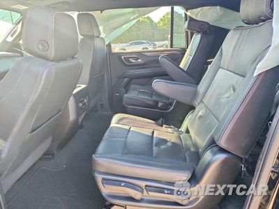 Zdjęcie 10 z 12 samochodu: 2023 CHEVROLET SUBURBAN C1500 RST VIN:1GNSCEKD0PR264118 - miniatura