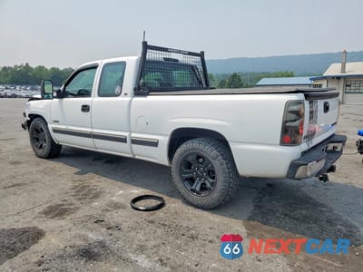 Drugie zdjęcie samochodu z przodu: 1999 CHEVROLET SILVERADO C1500 VIN:2GCEC19W2X1125347 - miniatura