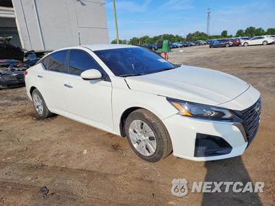 Czwarte zdjęcie samochodu z boku: 2023 NISSAN ALTIMA S VIN:1N4BL4BV0PN326416 - miniatura