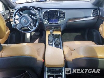 Zdjęcie 8 z 13 samochodu: 2017 VOLVO XC90 T6 VIN:YV4A22PKXH1153487 - miniatura