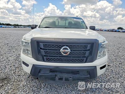 Piąte zdjęcie samochodu w środku: 2021 NISSAN TITAN XD S VIN:1N6AA1FA0MN518719 - miniatura